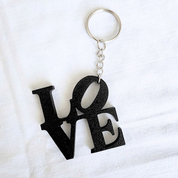 LOVE Yazılı Anahtarlık - Siyah