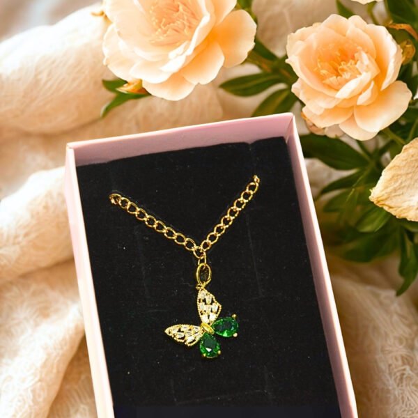 Zirkon Yeşil Kelebek Kolye