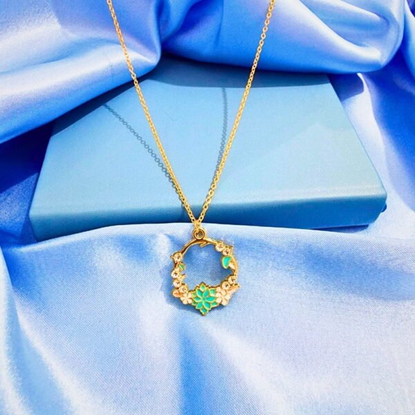 Pinterest Sanat Kolye - Yuvarlak mavi çiçek